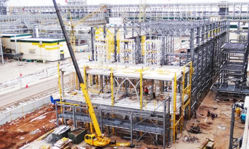 Errichtung des Hydrotreatingabschnitts für Dieselkraftstoff